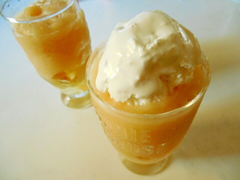 桃たっぷりフラペチーノ